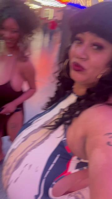 @roxired
