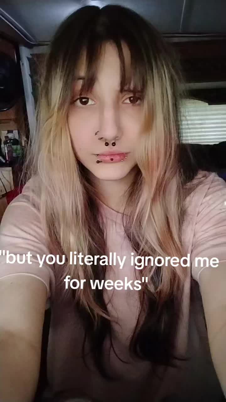 @⦮ ⦯