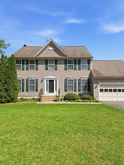 @Alexandra Iamandi, REALTOR&reg;