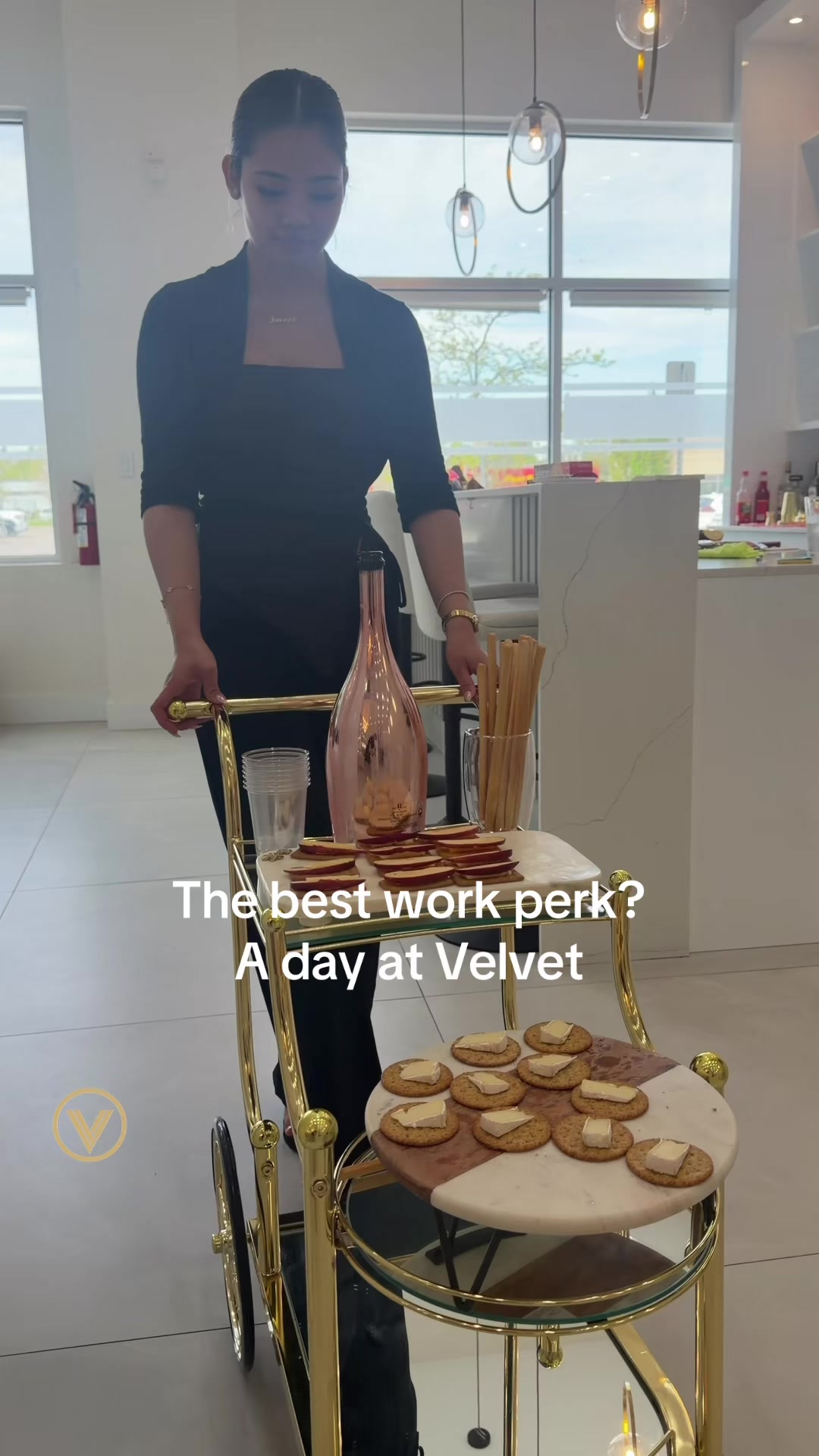 @velvet nails kw