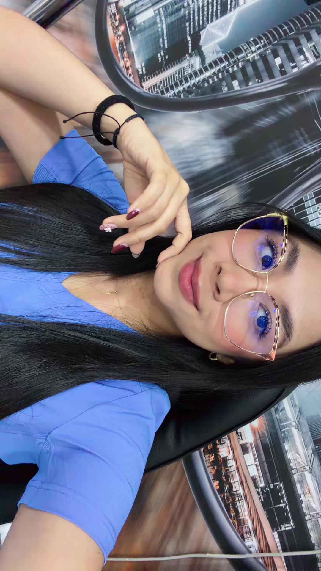 @๐ฆฆ