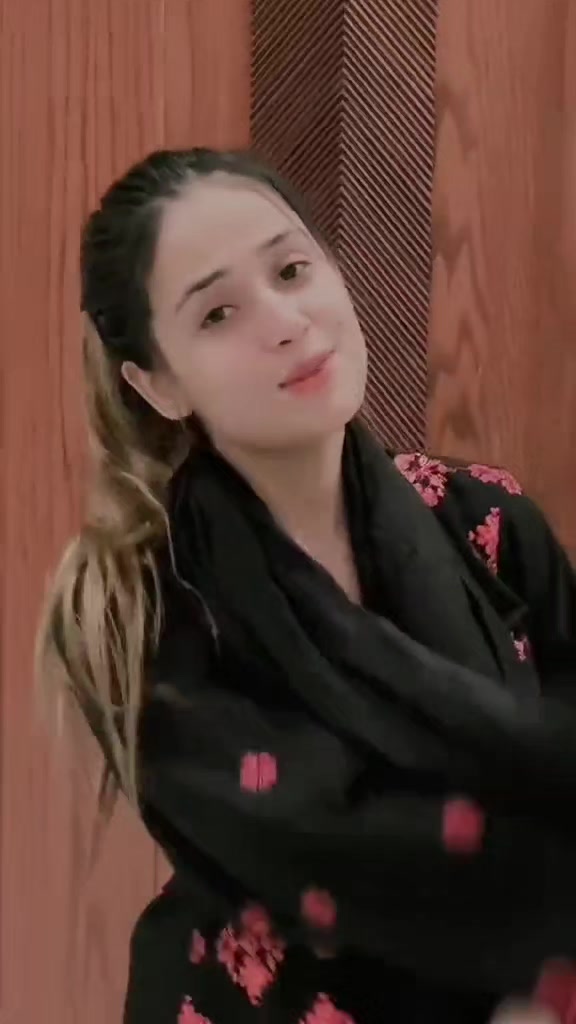 @Aliza shah official