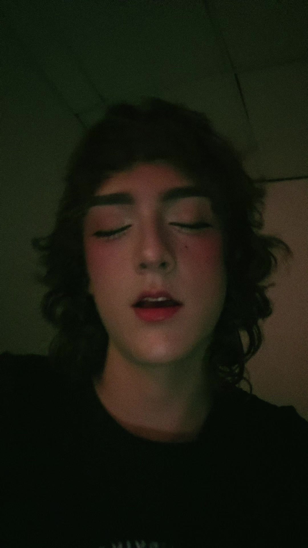 @Juli 🦋