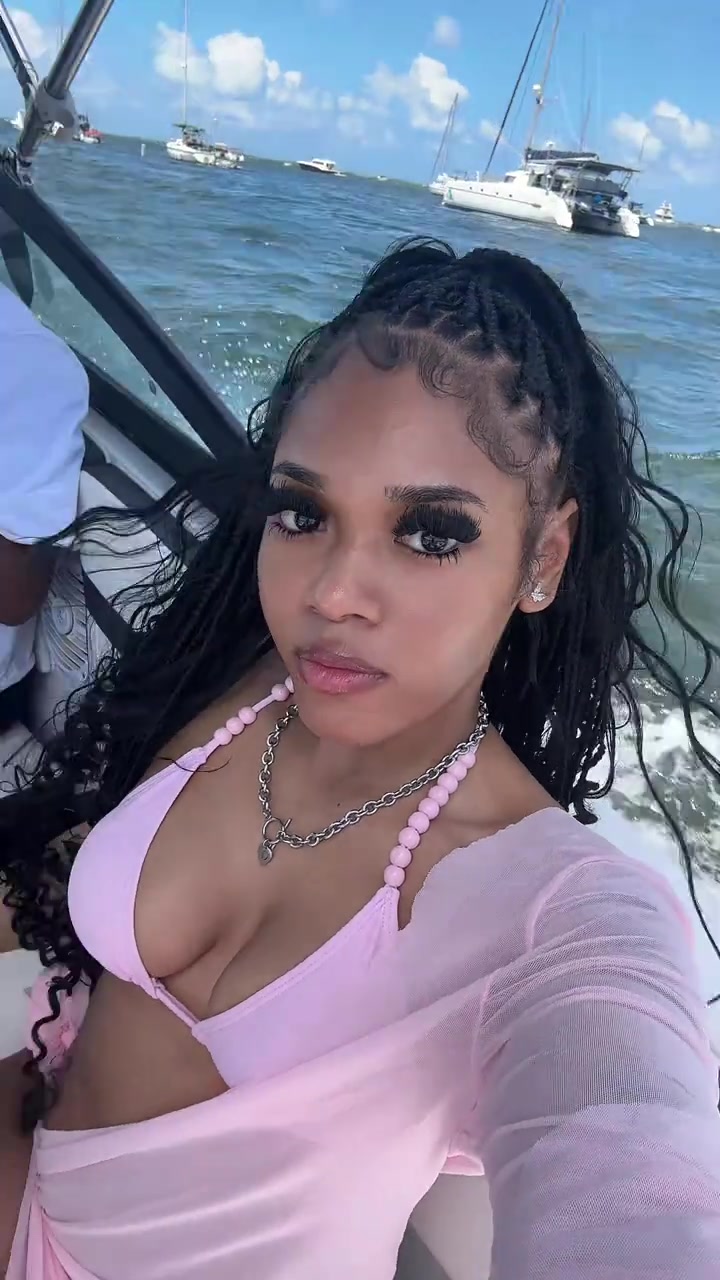 @LIYAAH