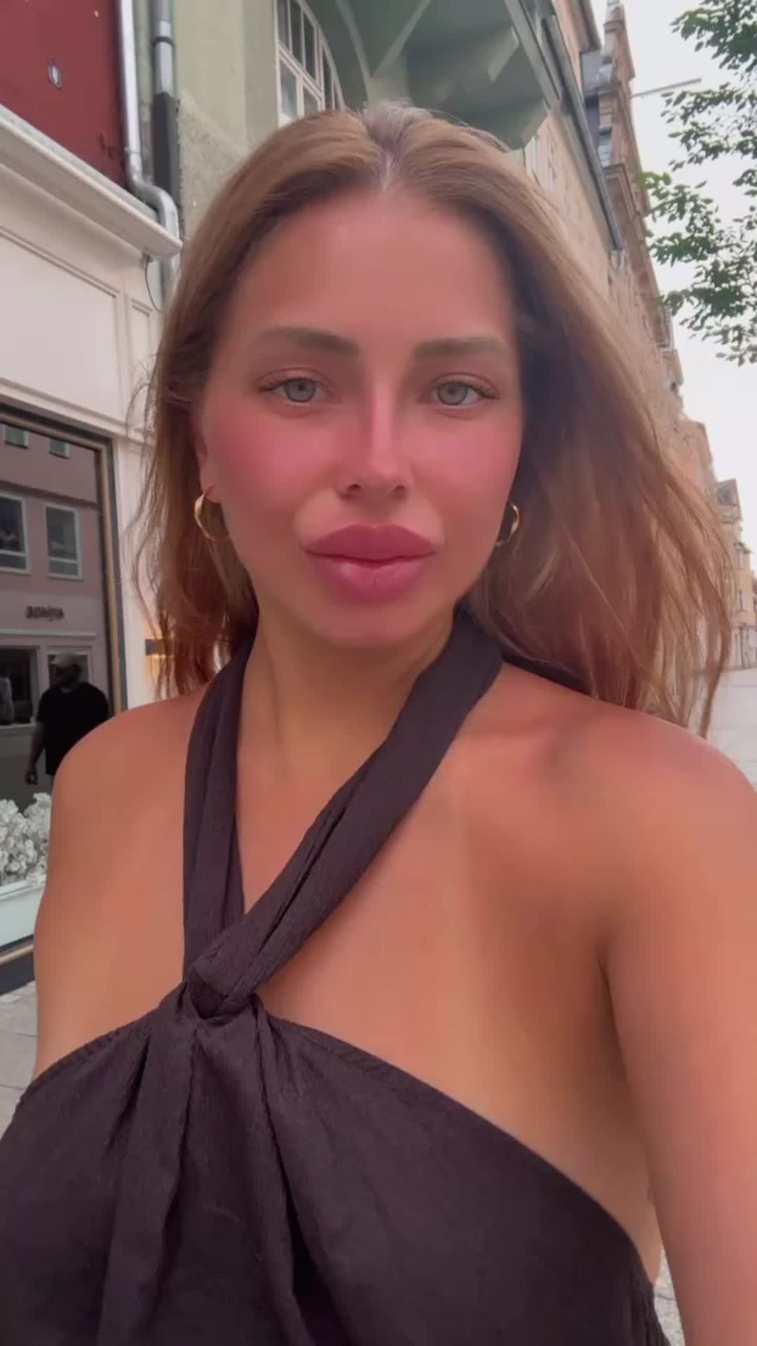 @YourFavF