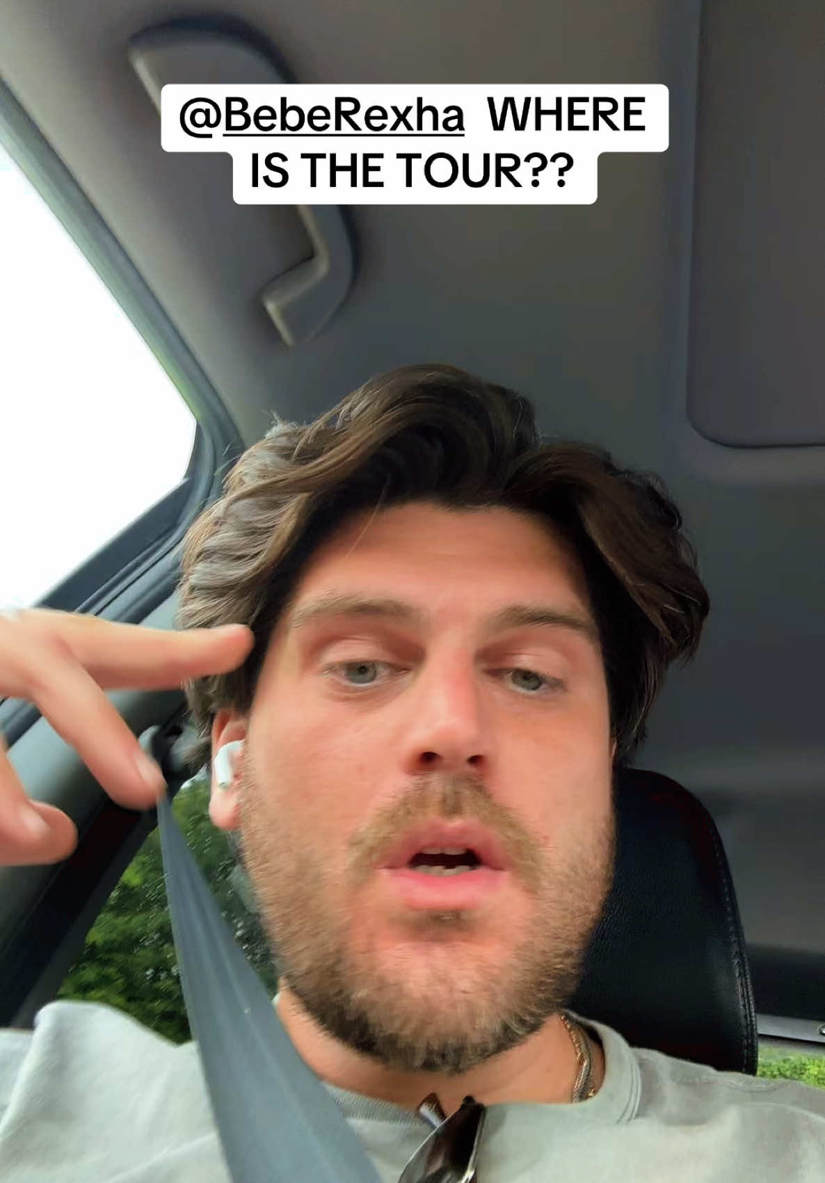 @toniloolie