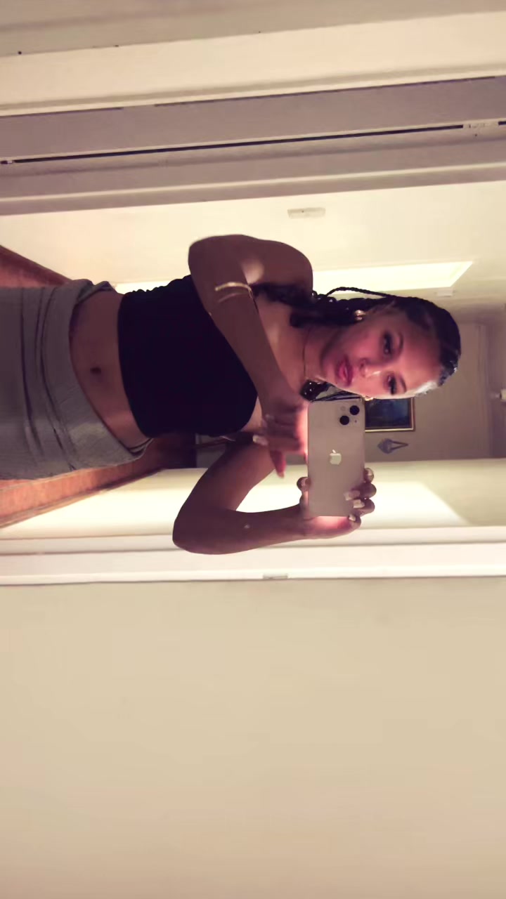 @whos_erin_x