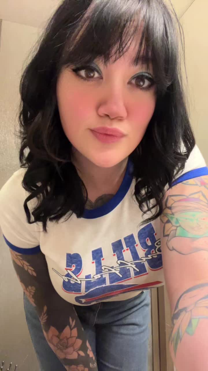 @fatbottomghoul