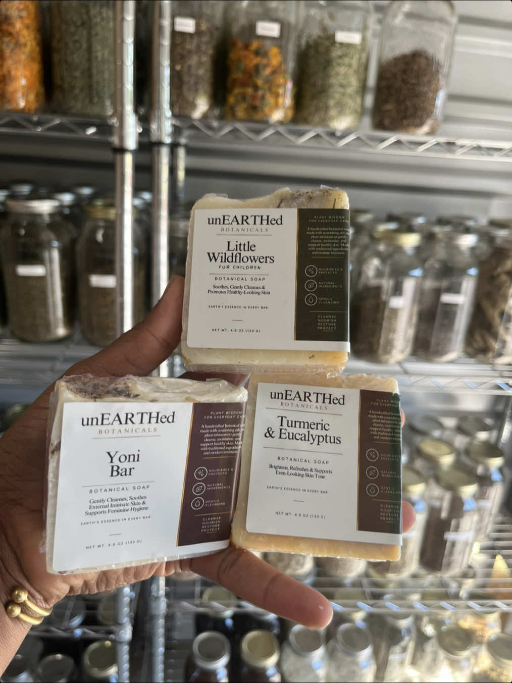 @Essencetheherbalist