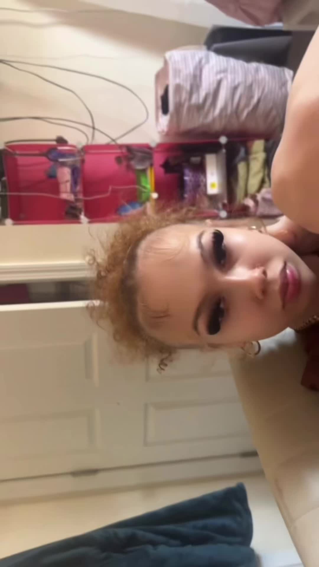 @💸💸.