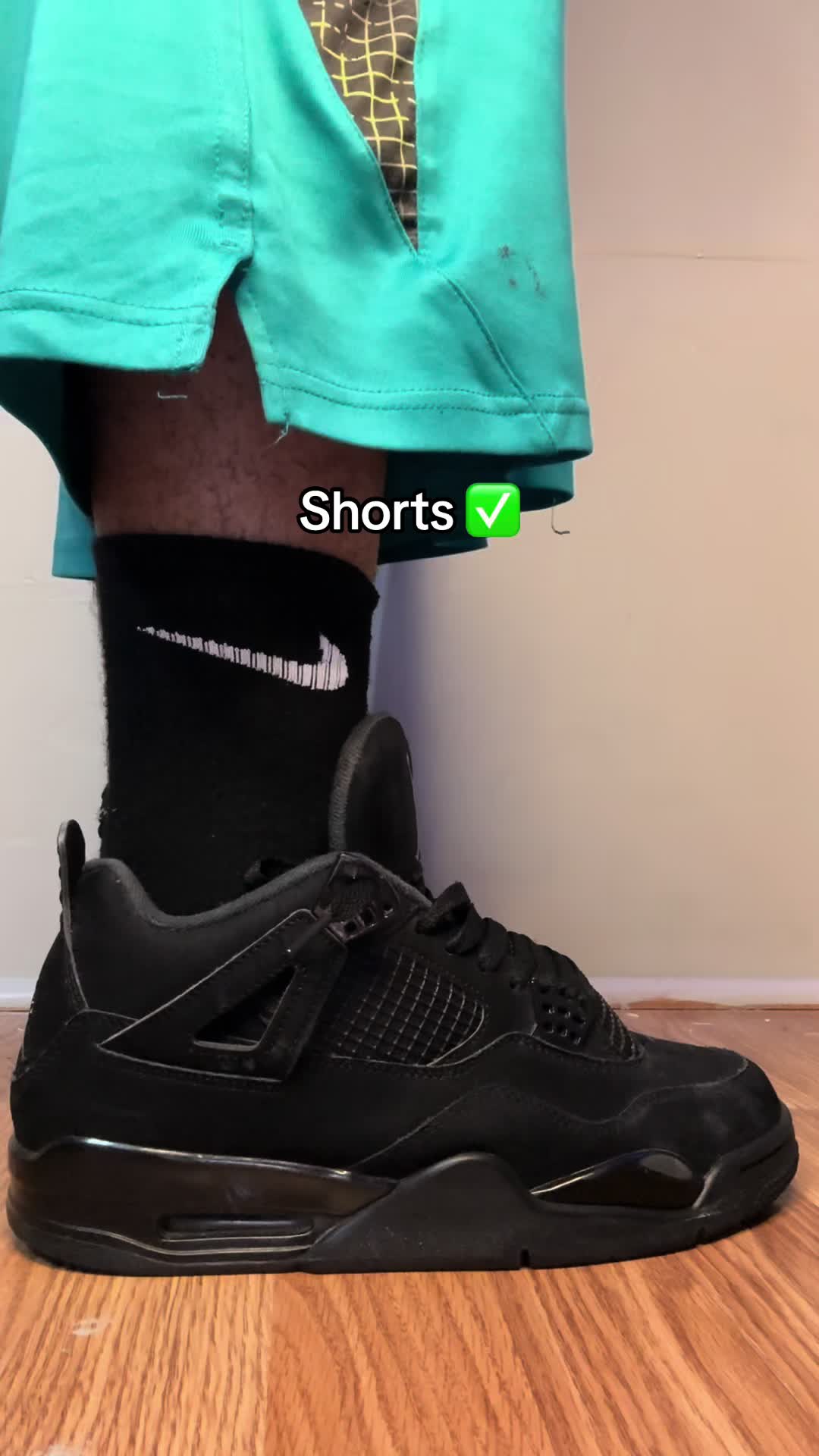 @SneakerLuverDude