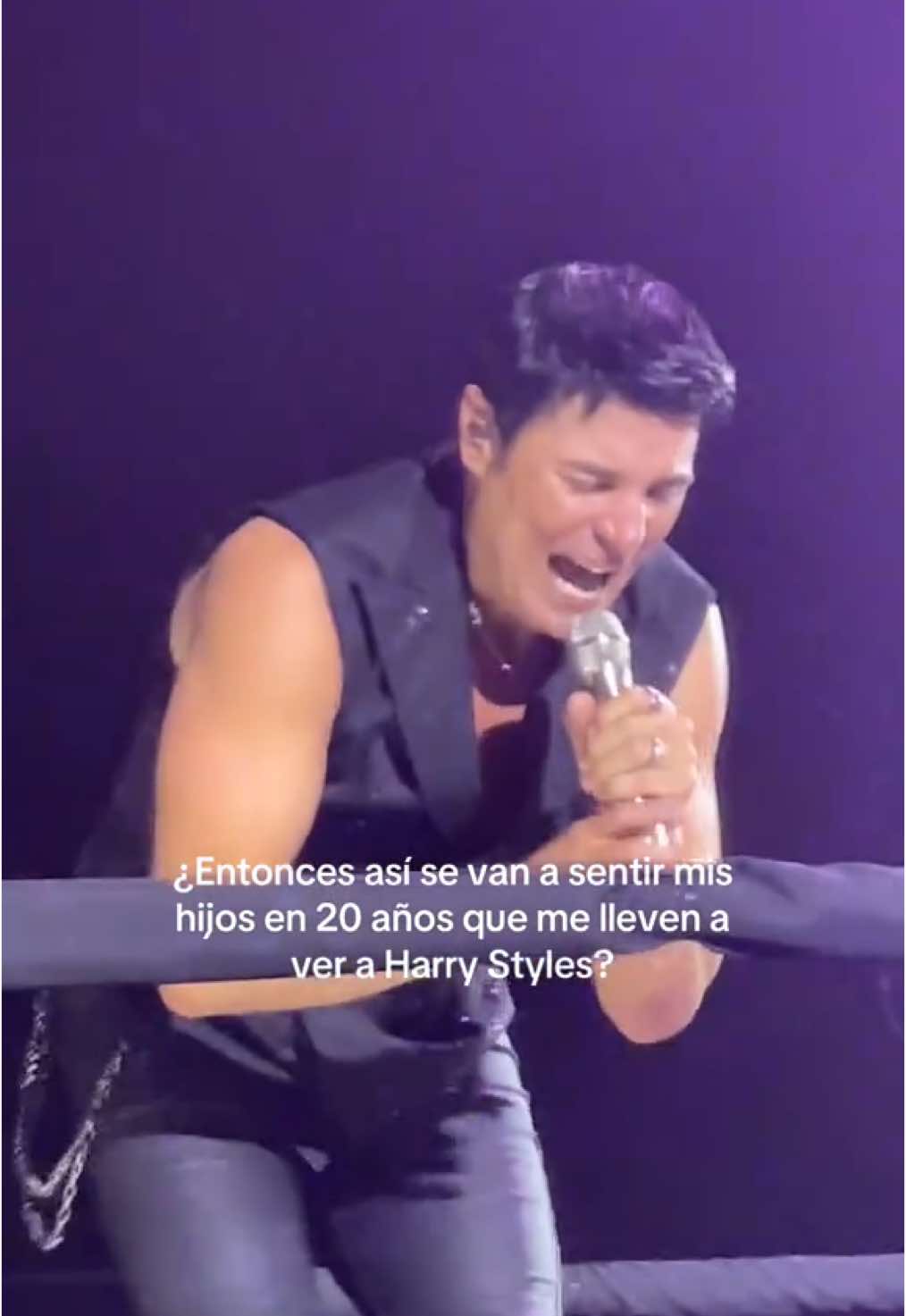 @Faby ໑̣