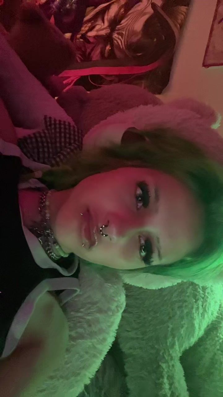 @🪬GREEN-HAIR-B!TCH🪬