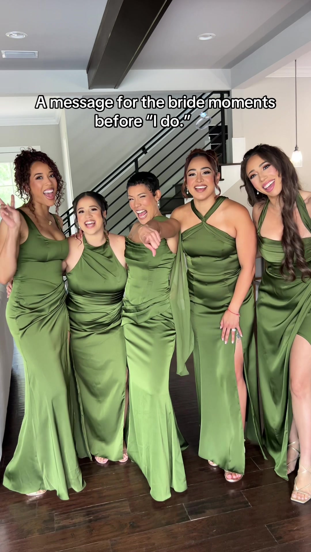 @Traveling Bridal Hairstylist