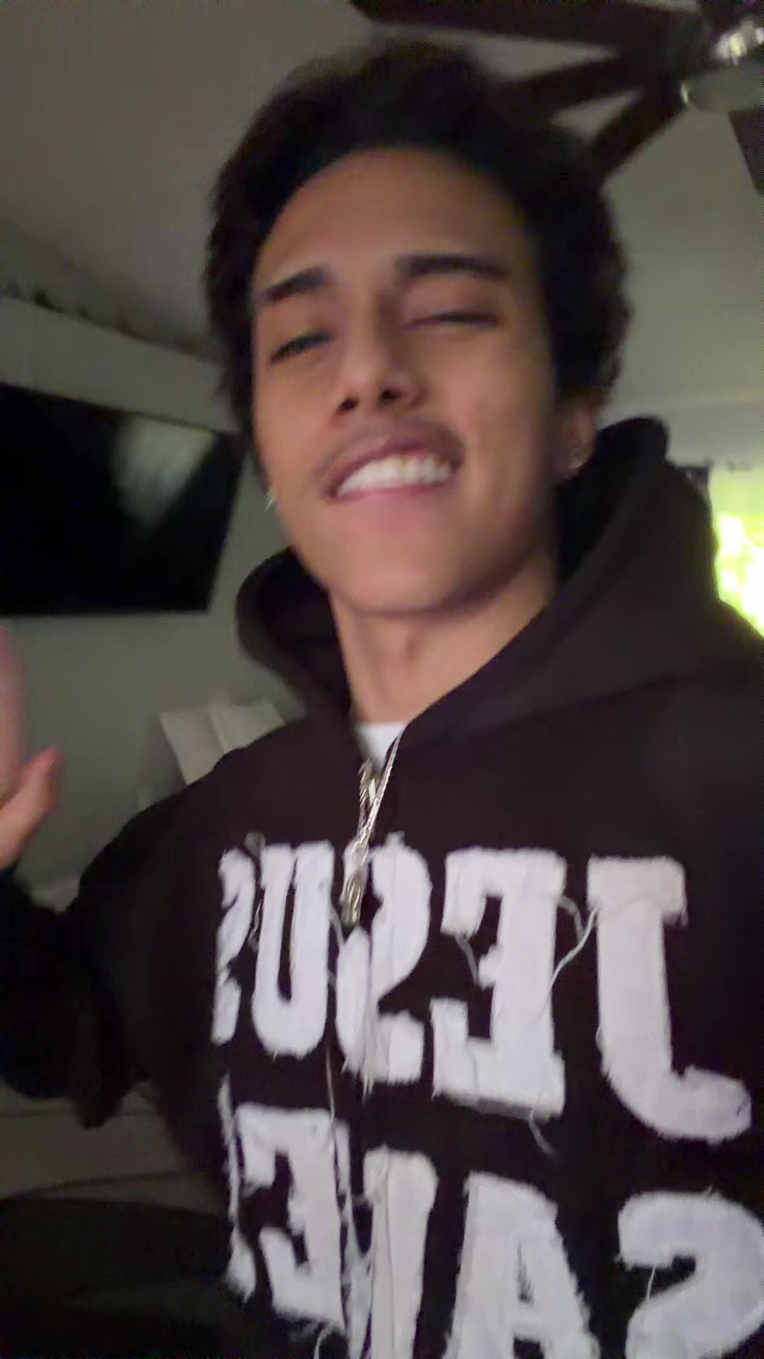 @Joelknocked