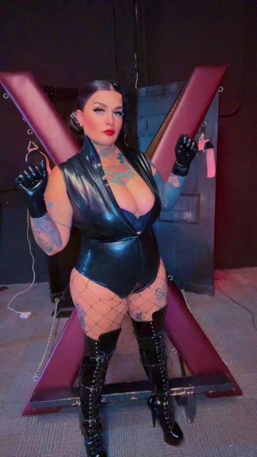 @Mistress Dolly