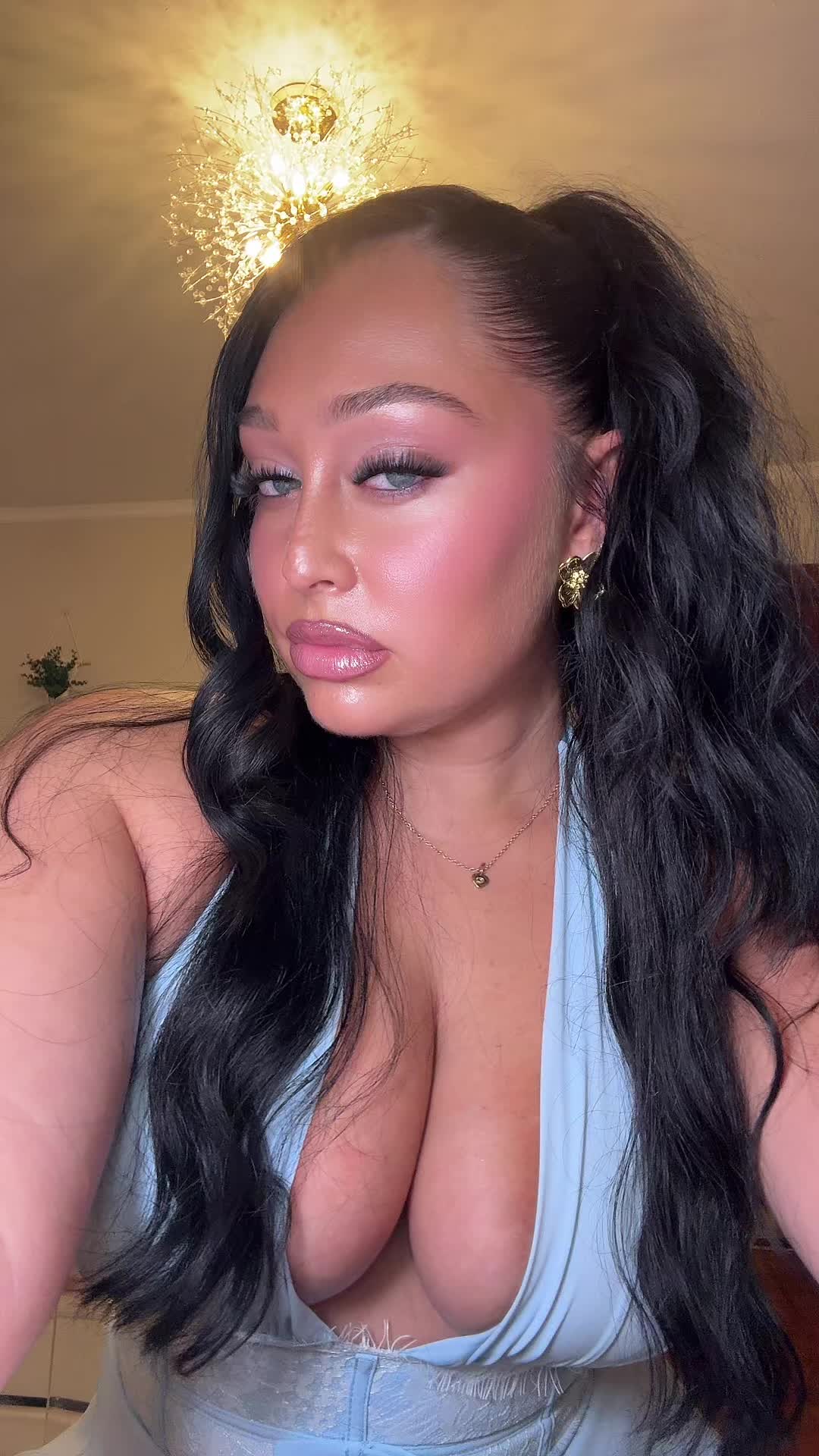 @helenamuoio_