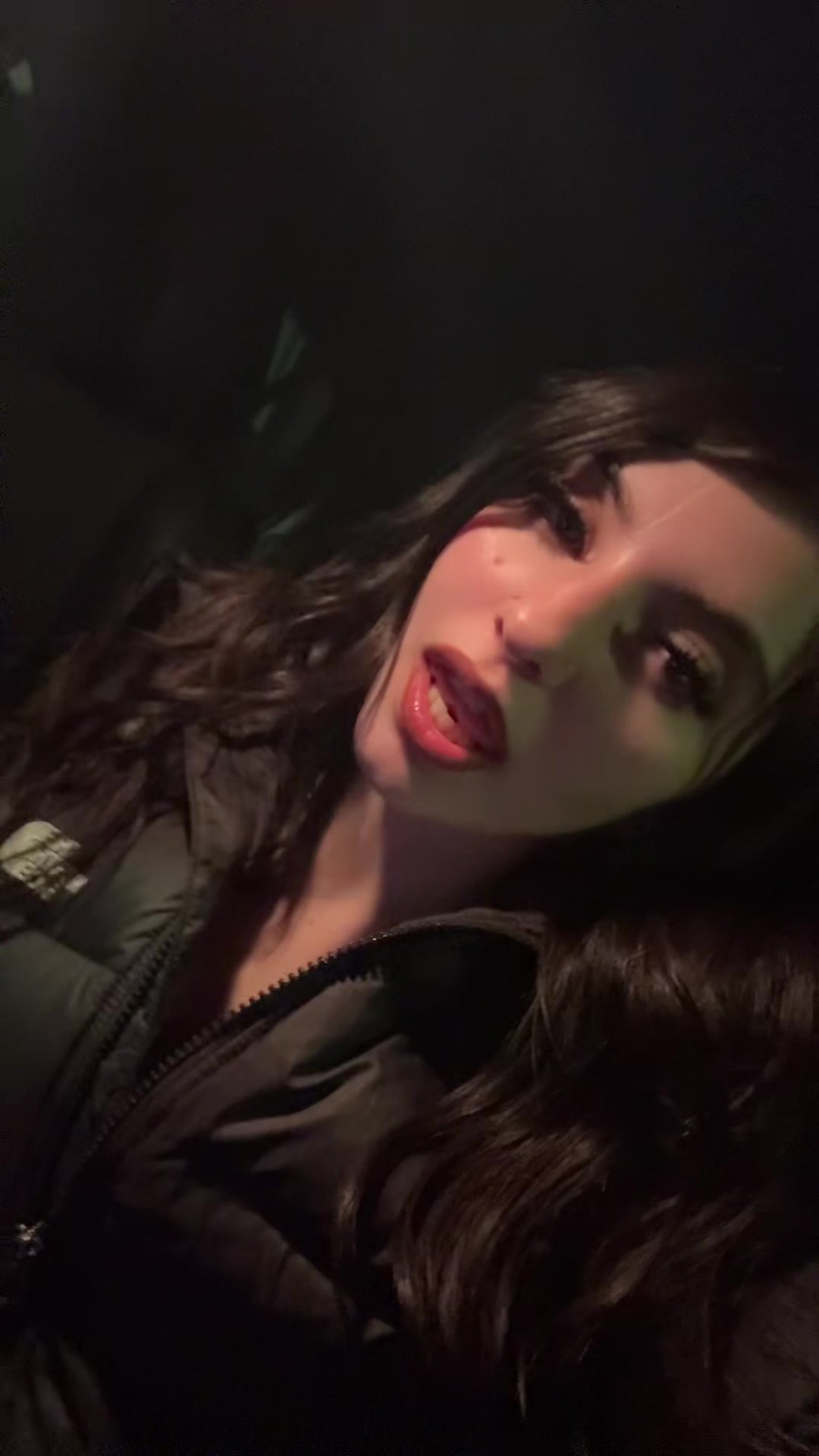 @𝒥.