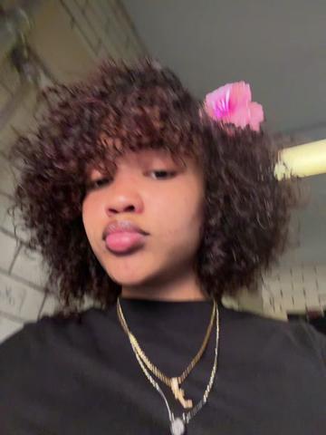 @_𝖈𝖍𝖊𝖈𝖍𝖊 🎀🪐