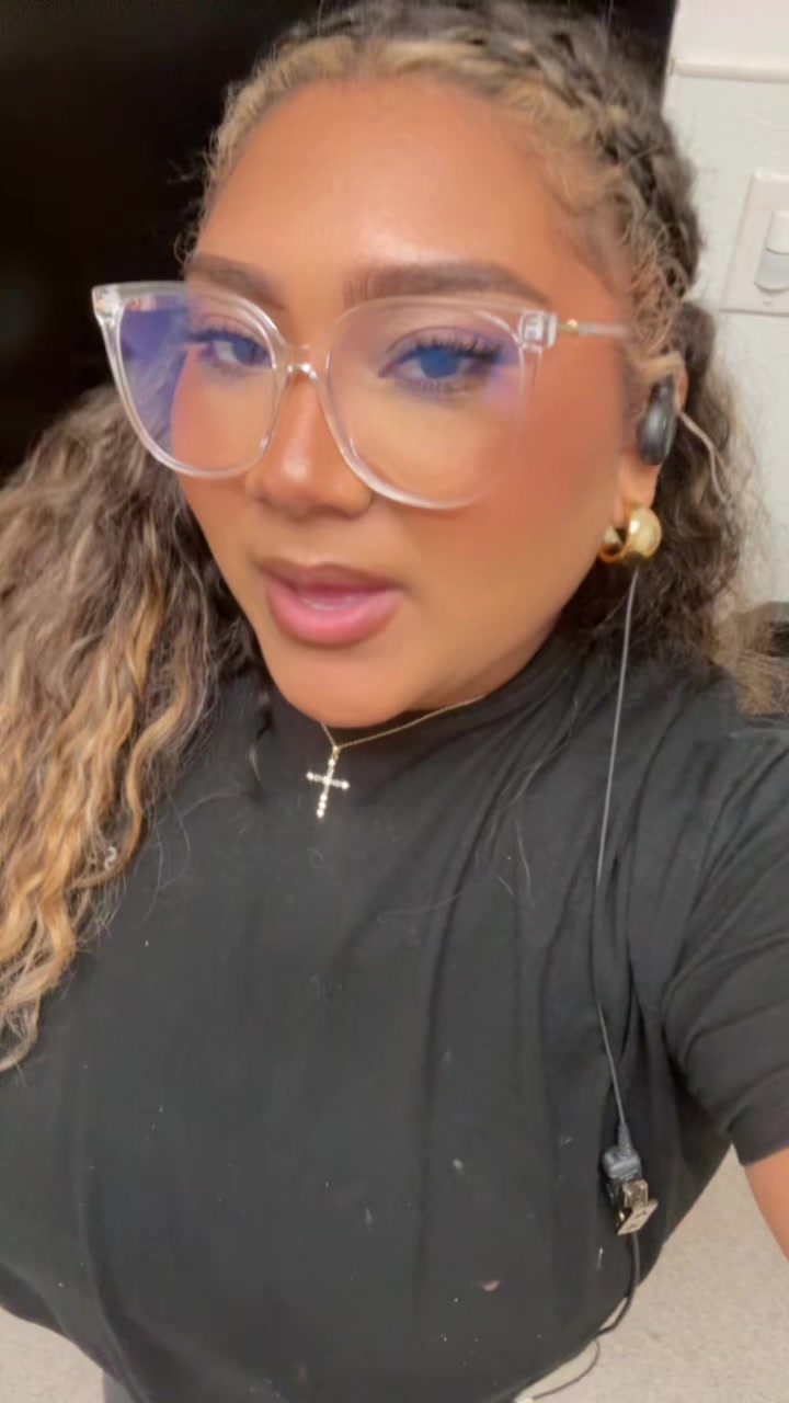 @Isabelladvera