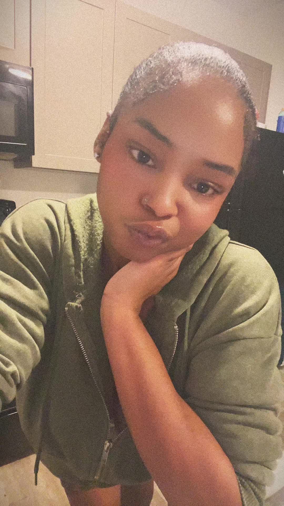 @Tae 🌹