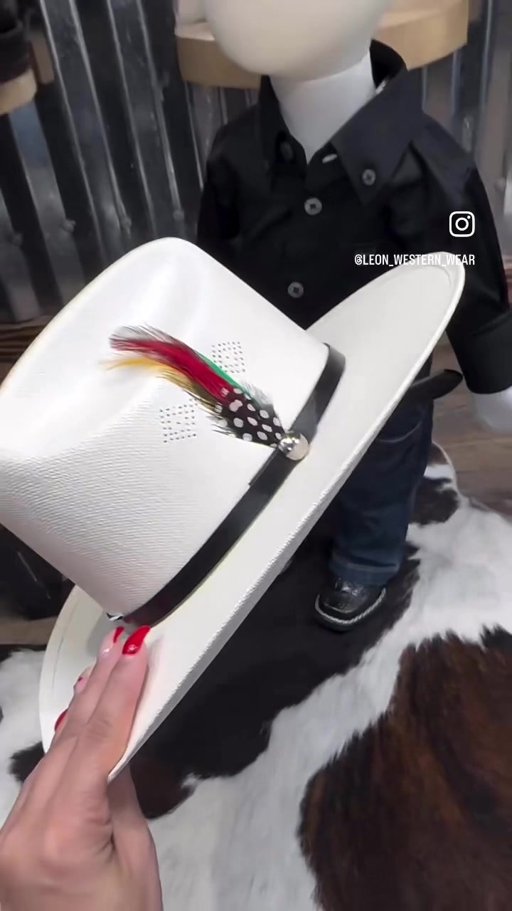 @leon western wear
