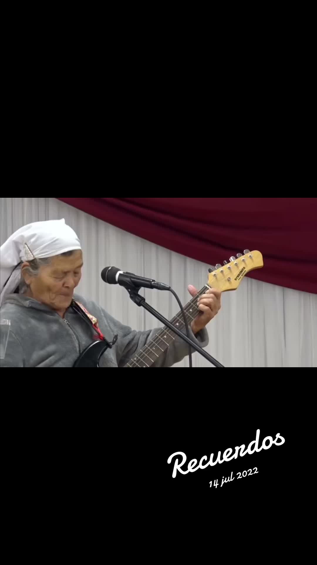 @FANNY ✝️