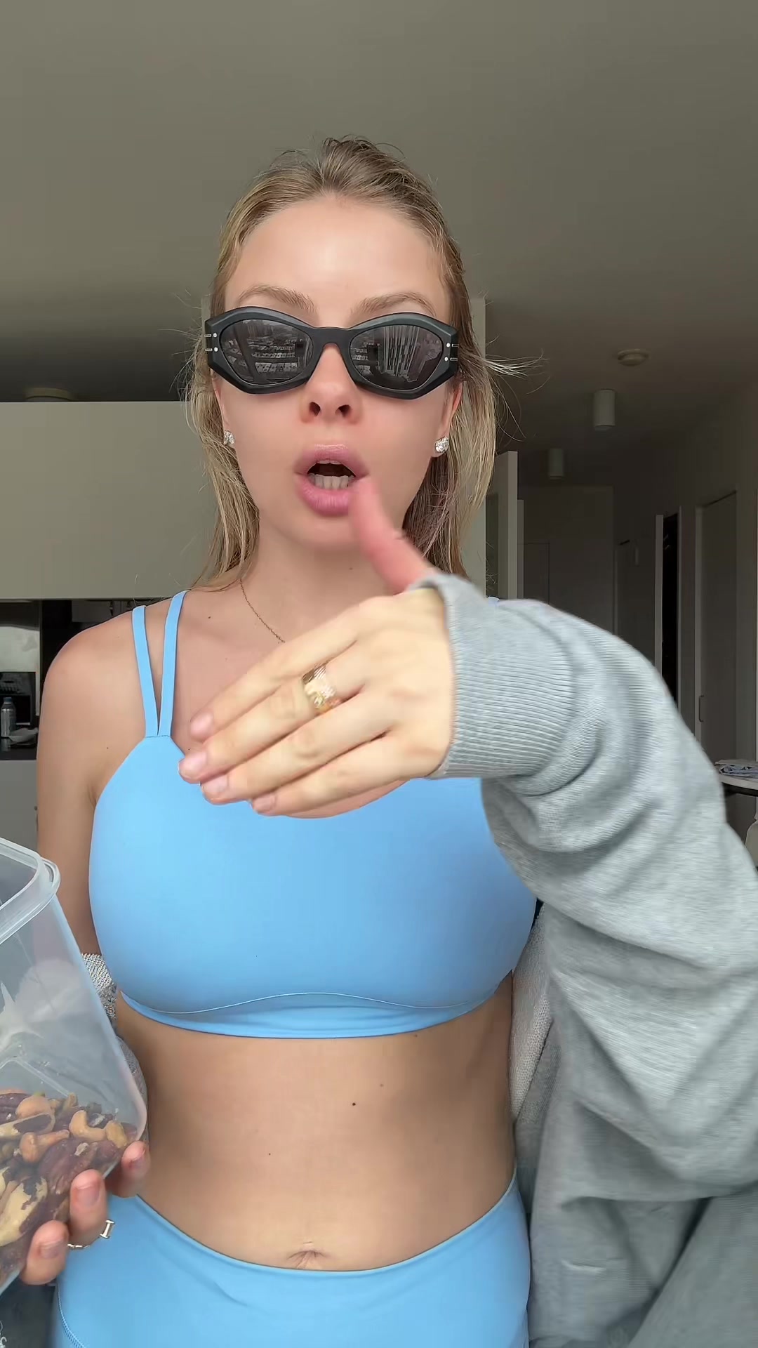 @Mia Cara