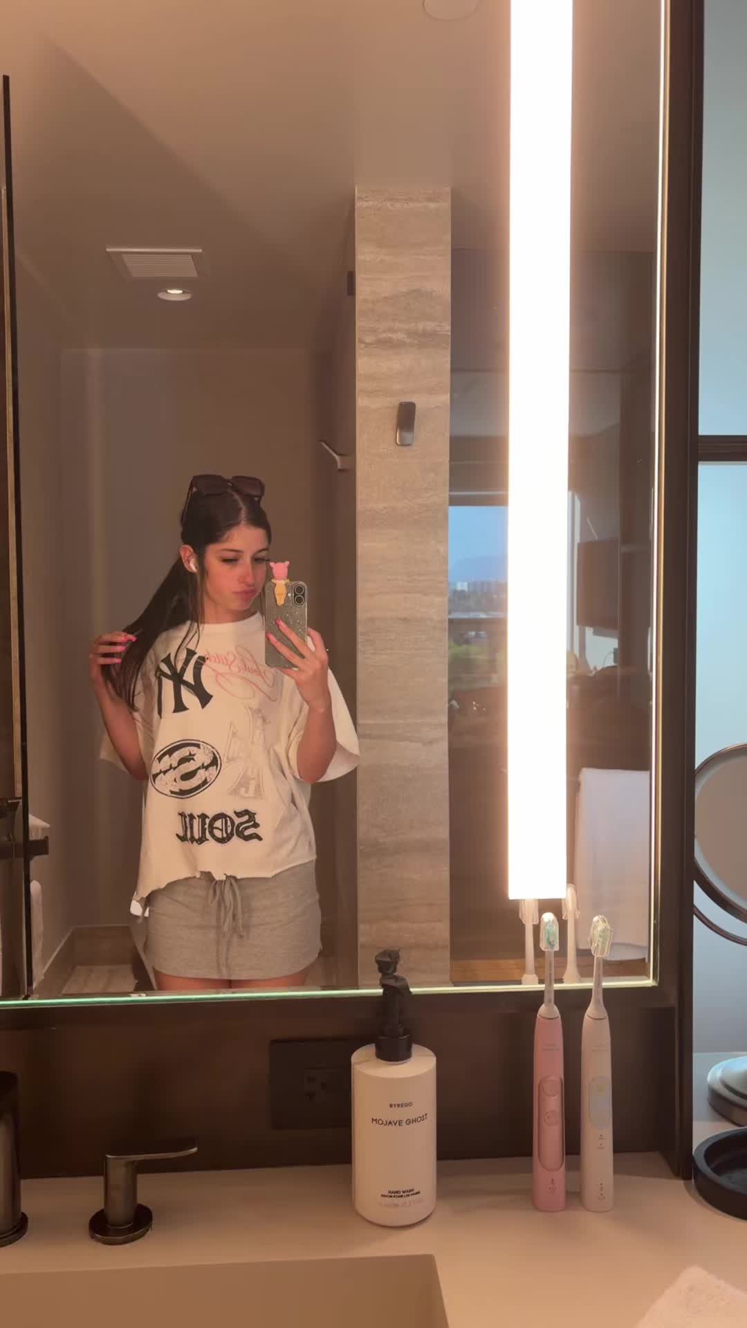 @®️