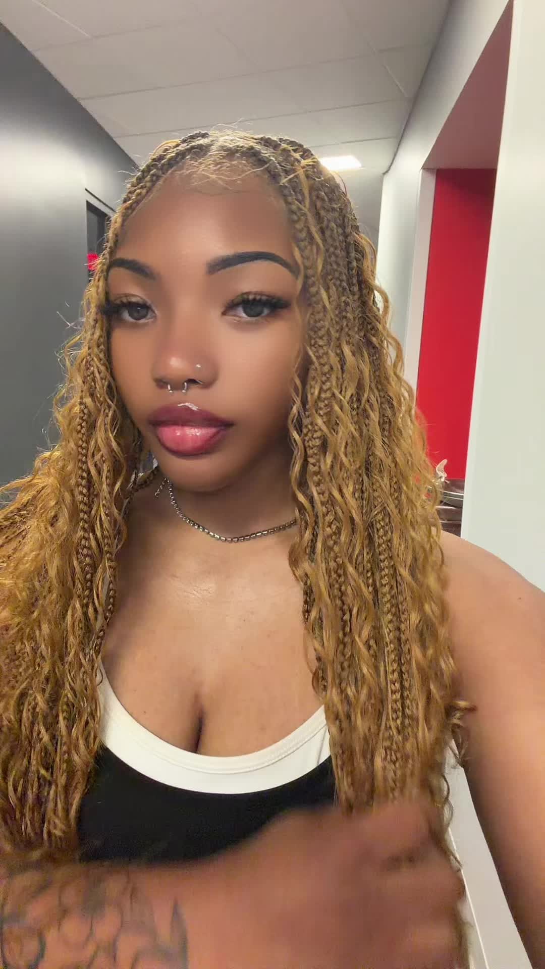 @tanii🇧🇸💕