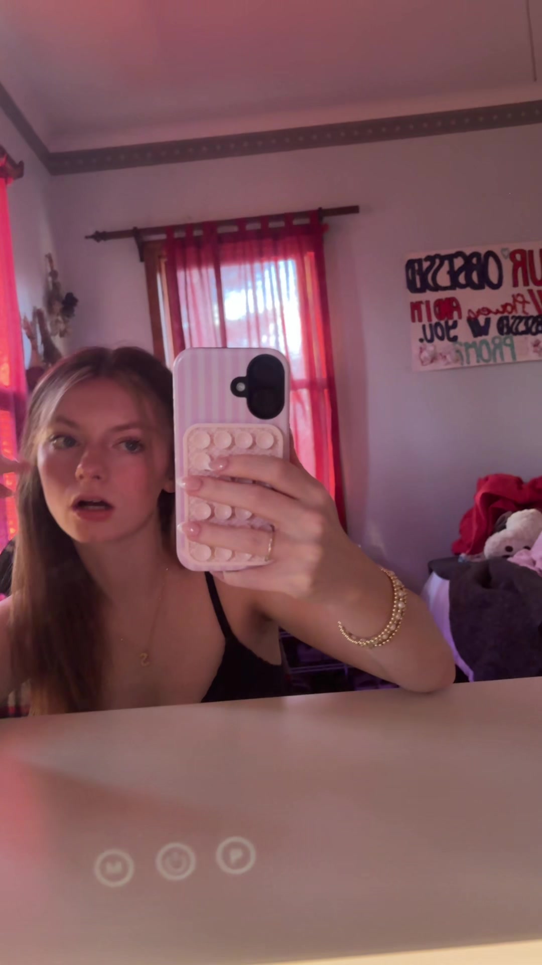 @smelia