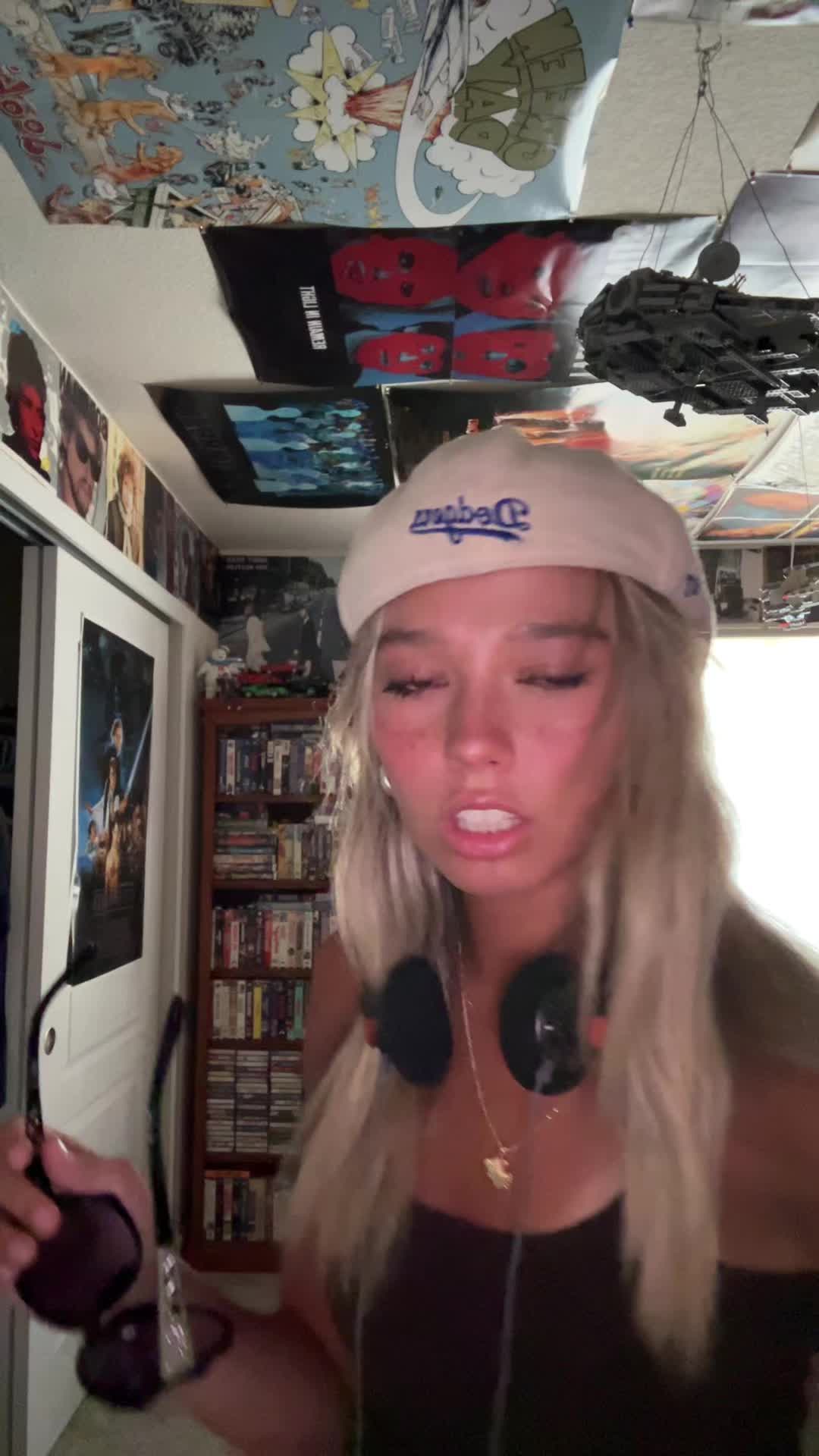 @Lily