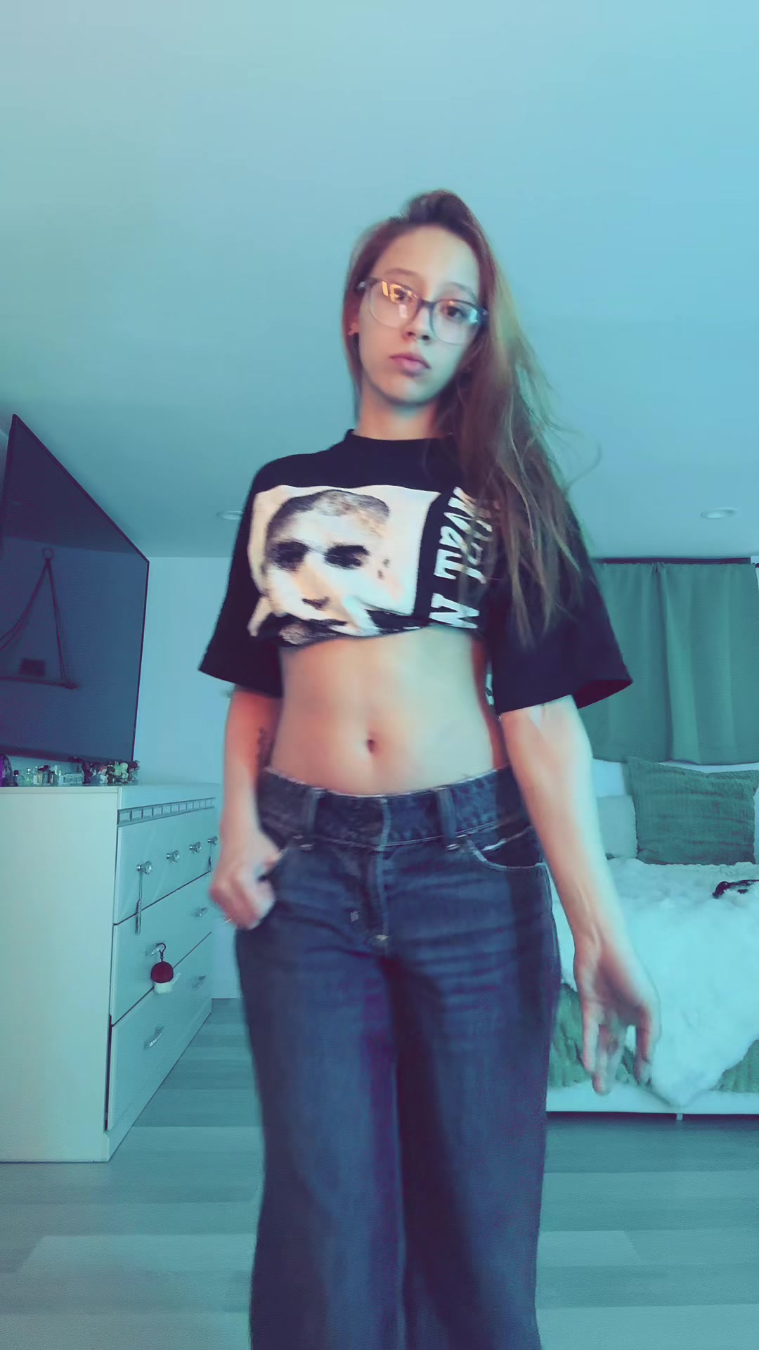 @𝒜𝓁𝒾𝒶𝓃𝒾𝓈