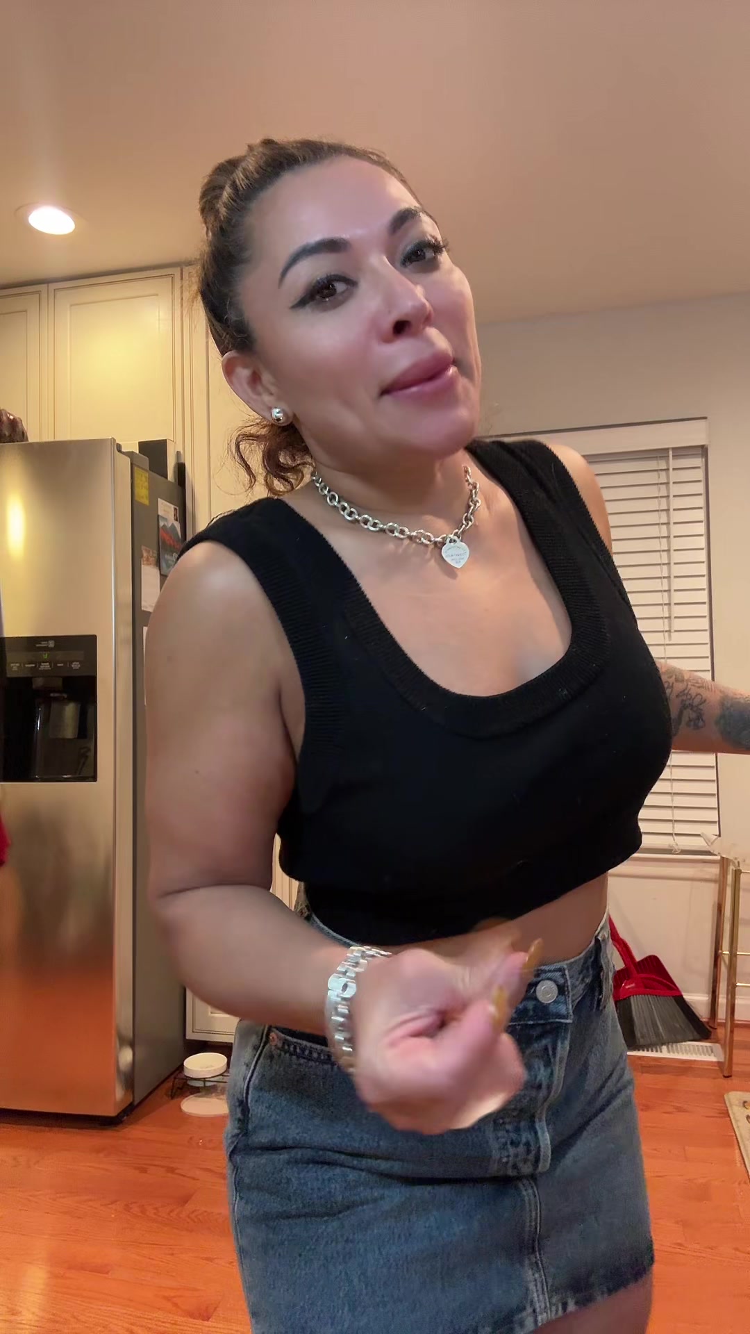 @𝙄𝙨𝙖𝙪𝙧𝙖 𝙫𝙖𝙣𝙚𝙜𝙖𝙨
