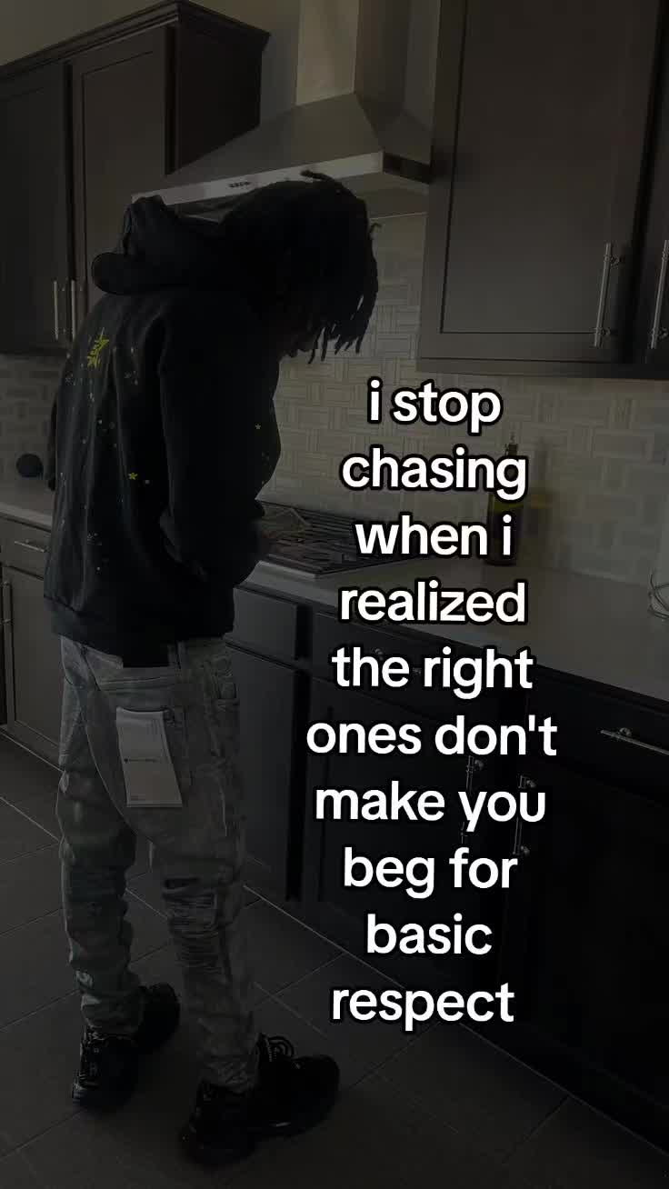 @￴