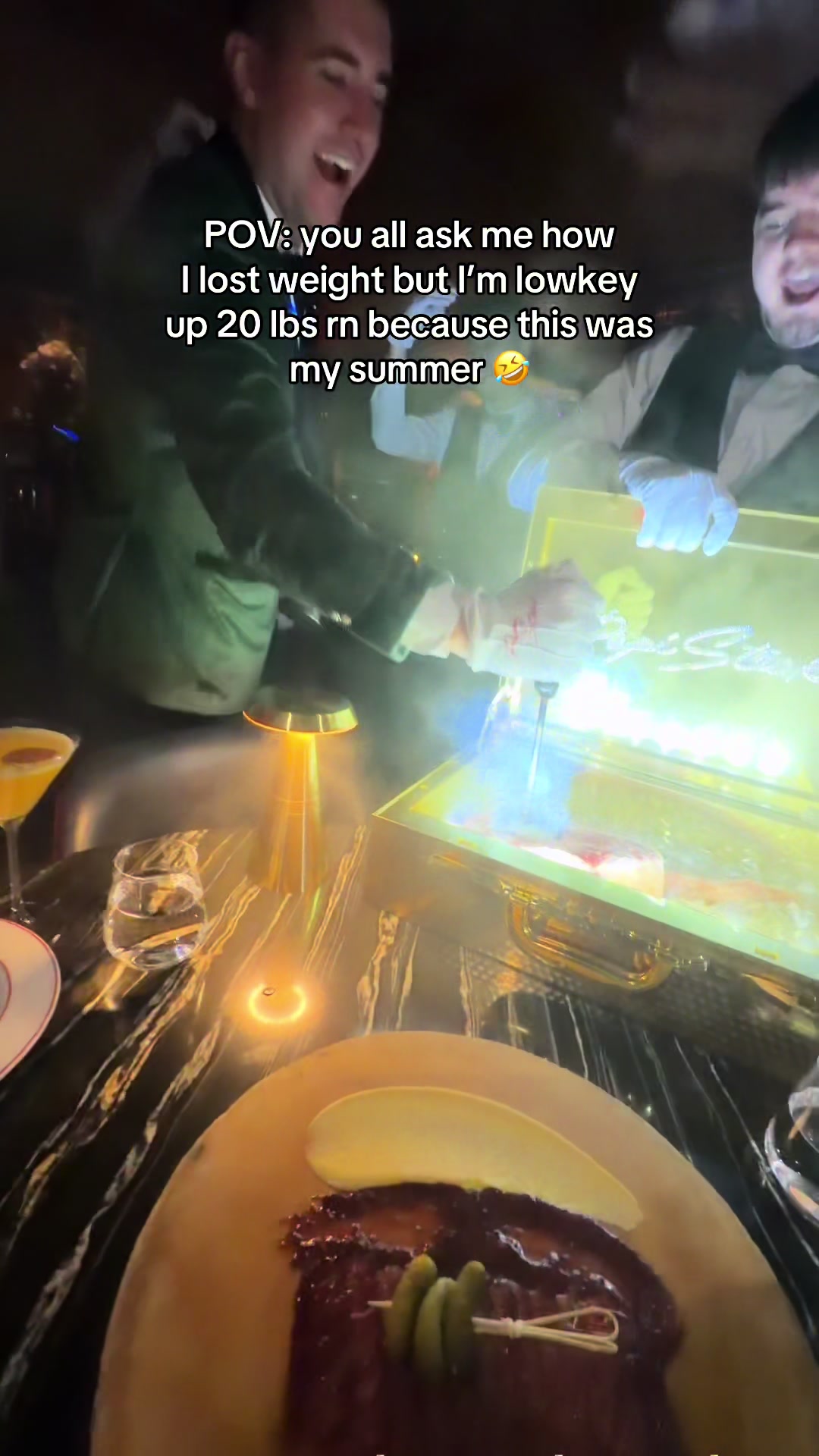 @Sinnnthia