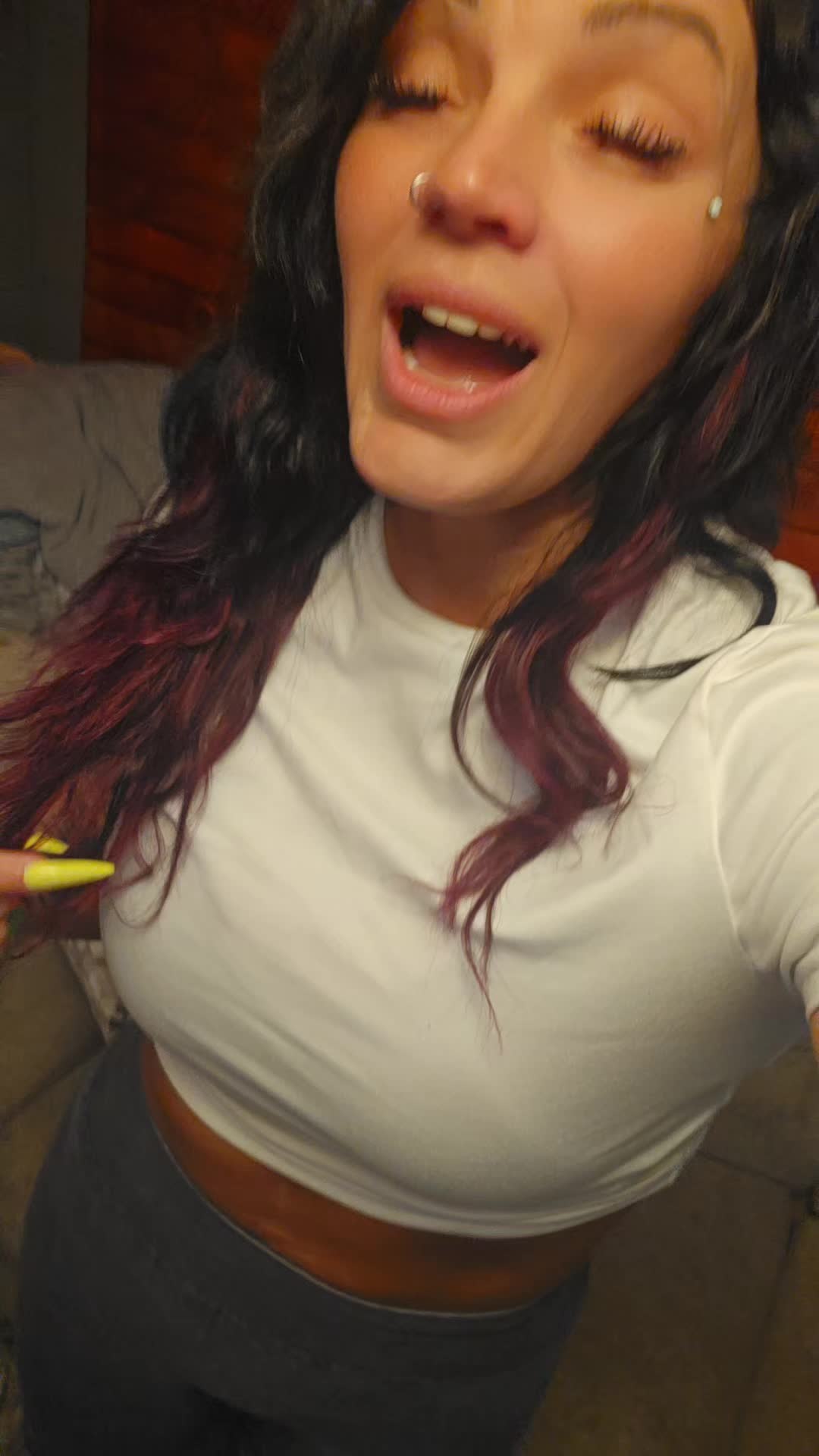 @Official _bombmom3