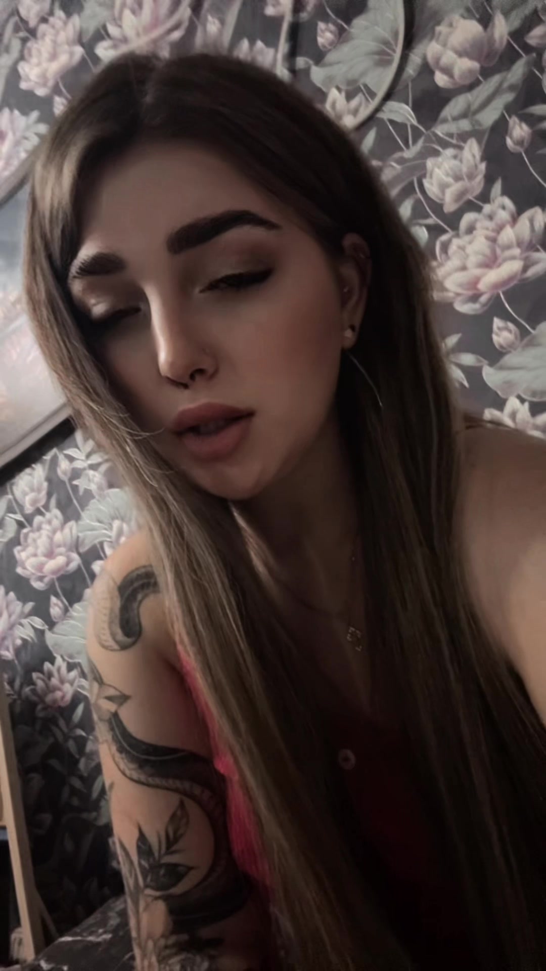 @Кира