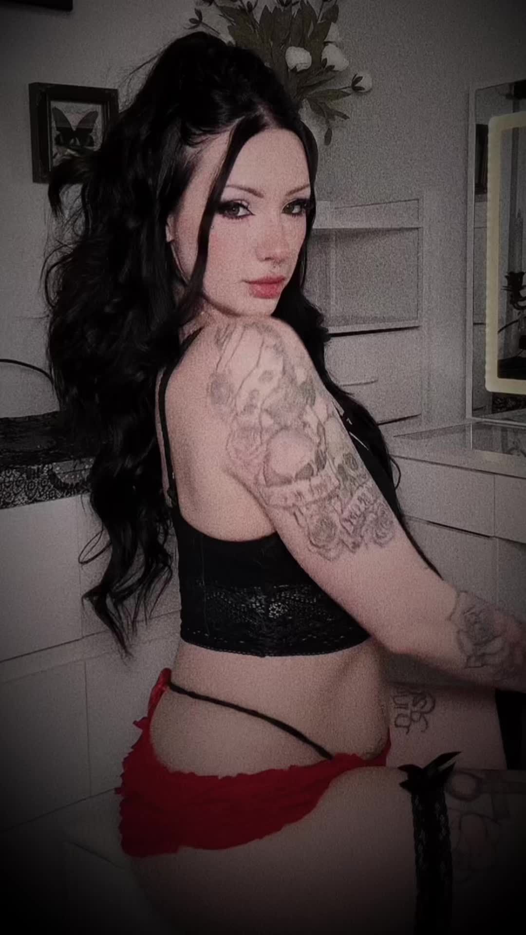 @vexxaxo