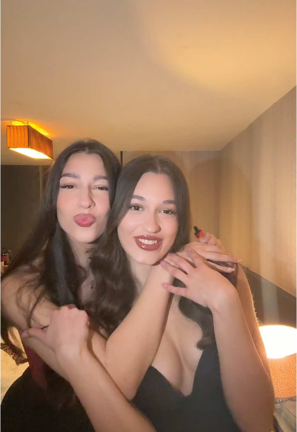 @elena