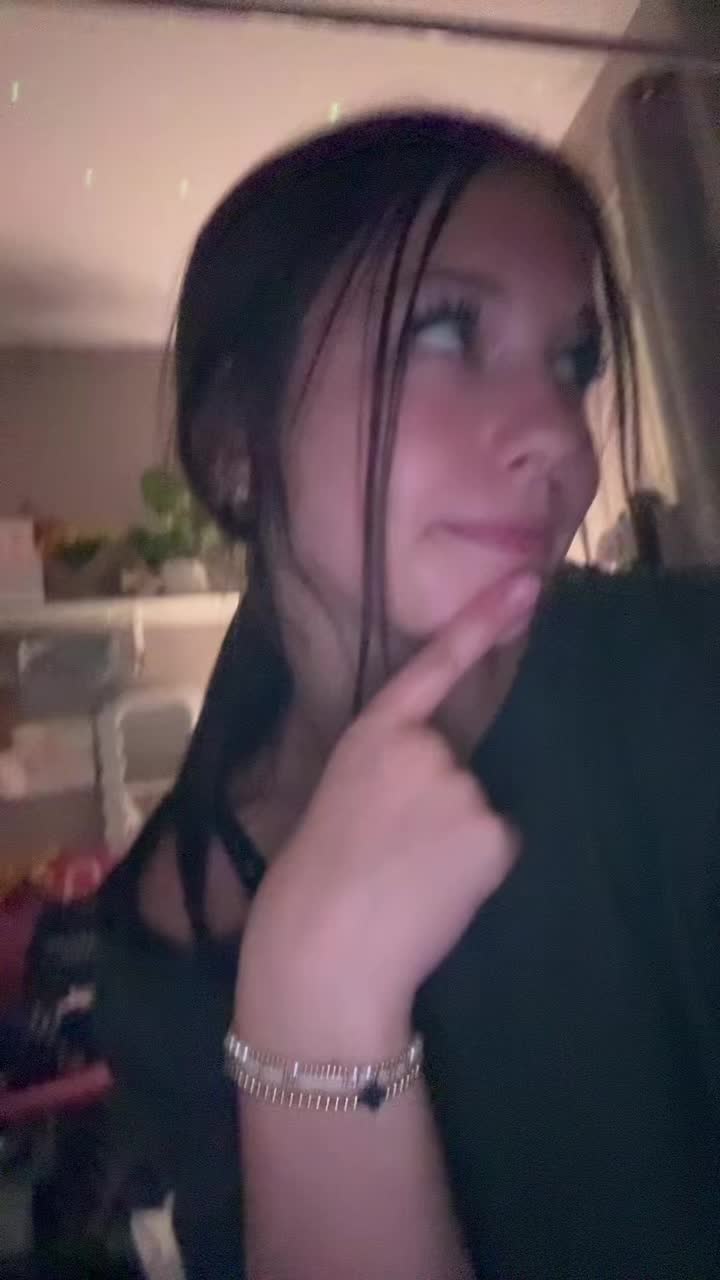 @👾