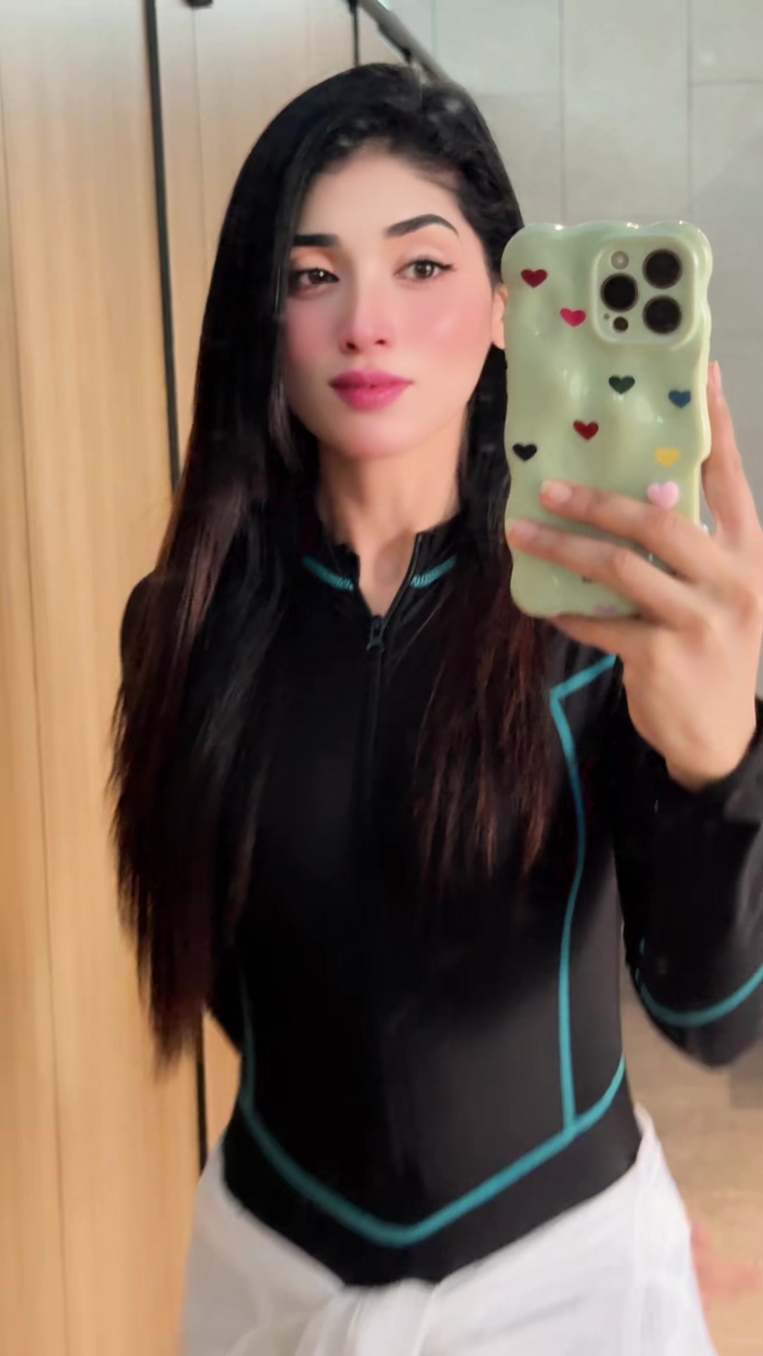 @Umaira______Yousaf