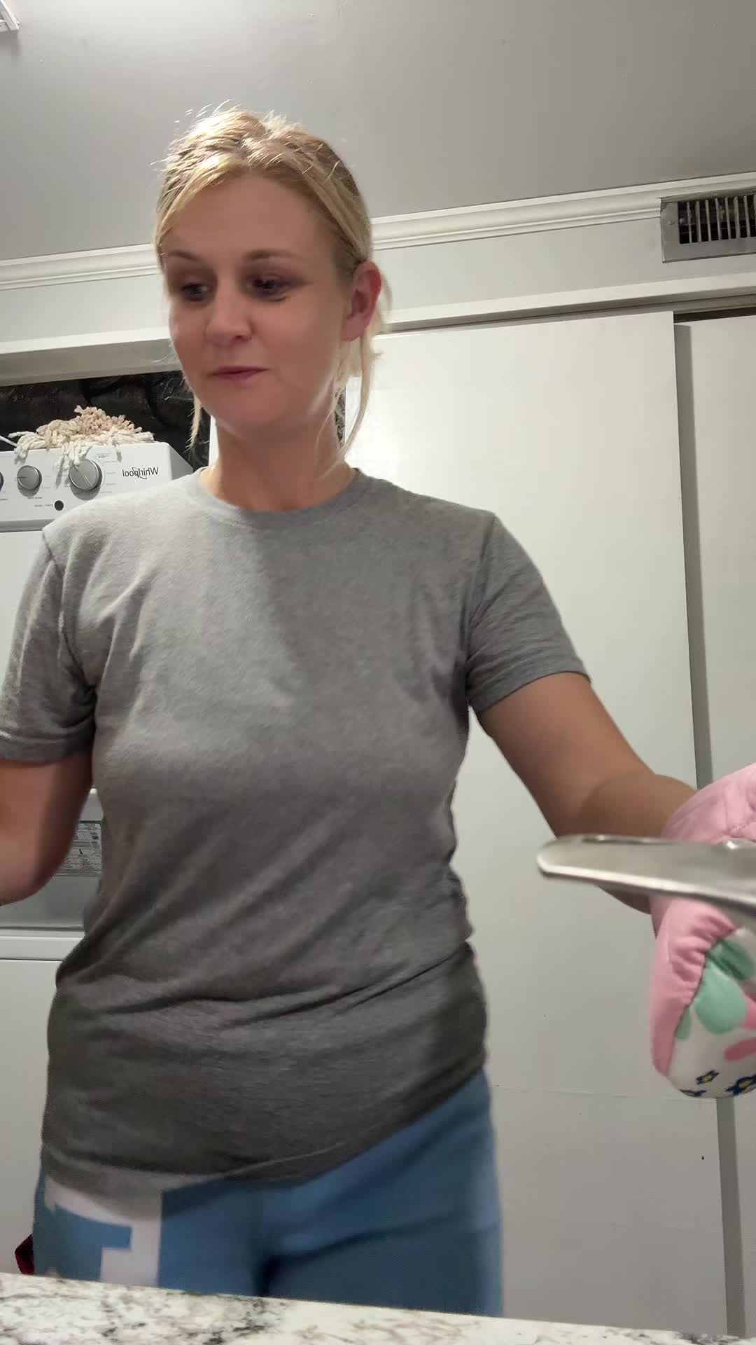 @CAREBEAR🧸