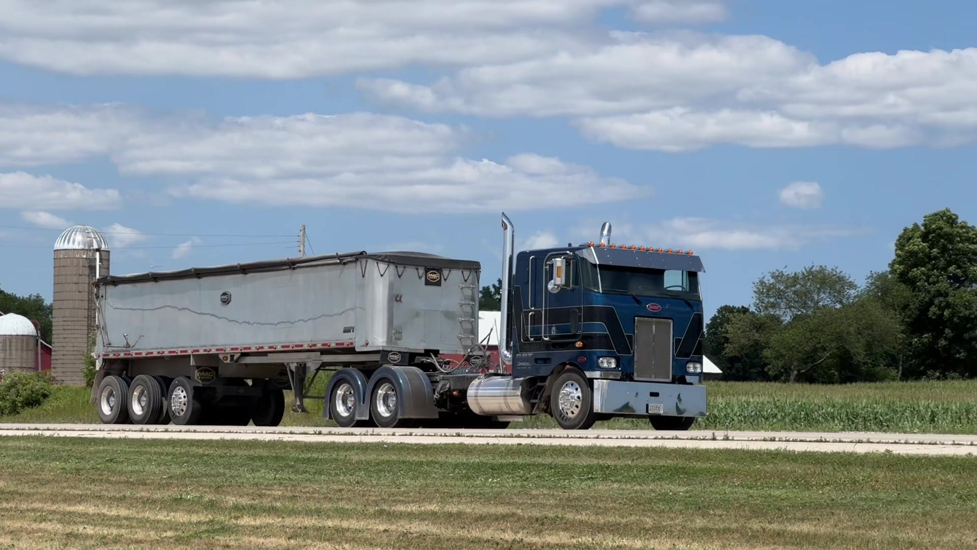 @WiscoBigRigs