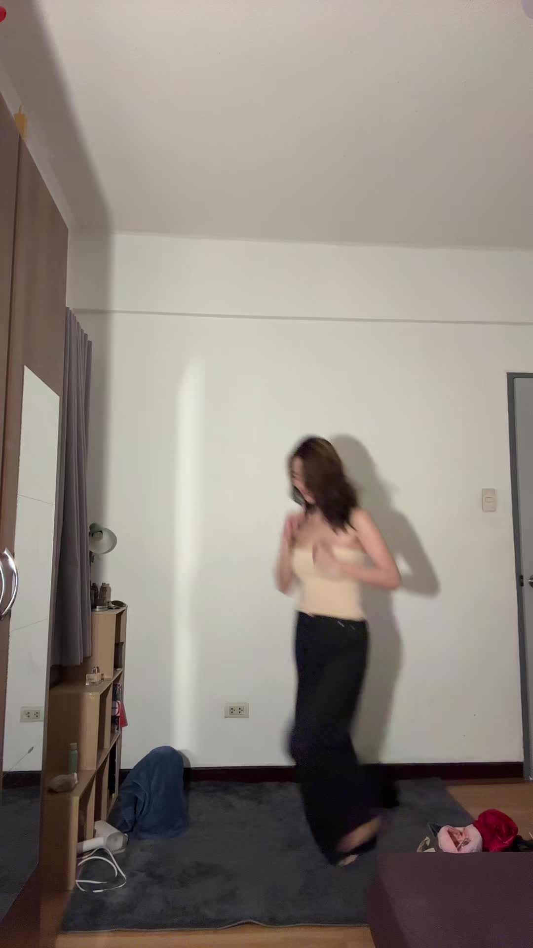 @@asiayoona on IG :)