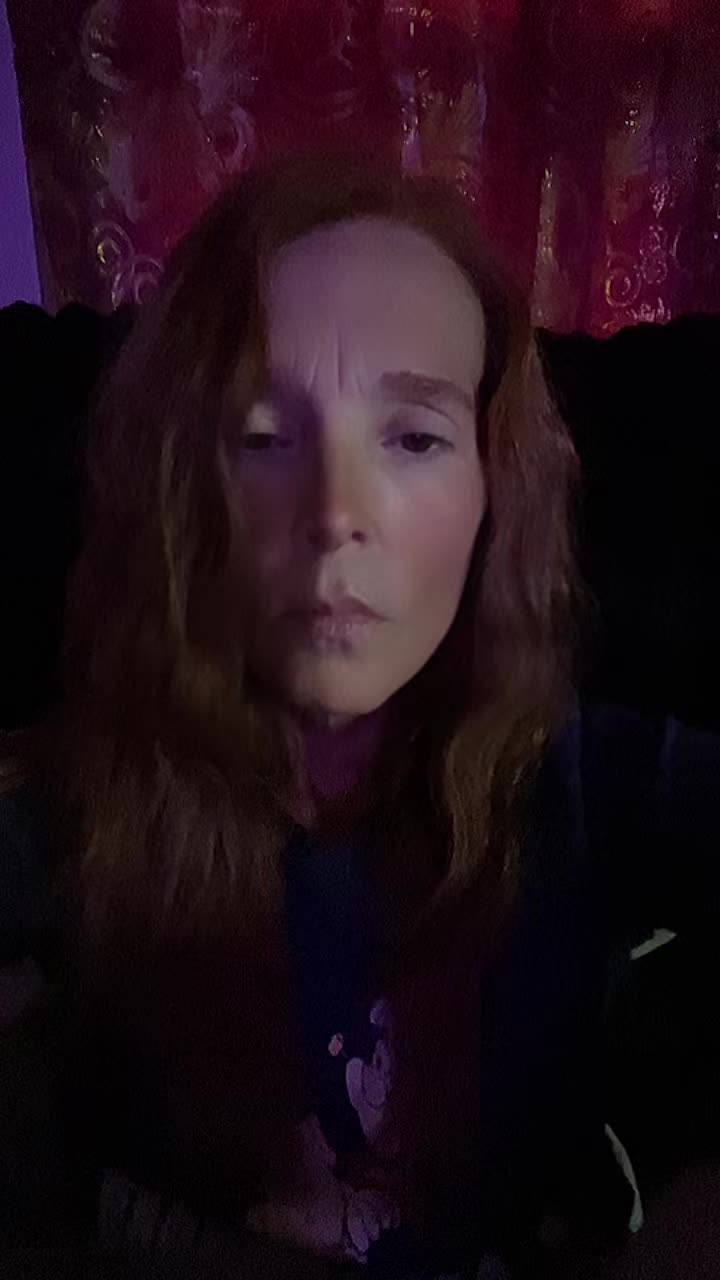 @Leann H. Thatredheadedchick