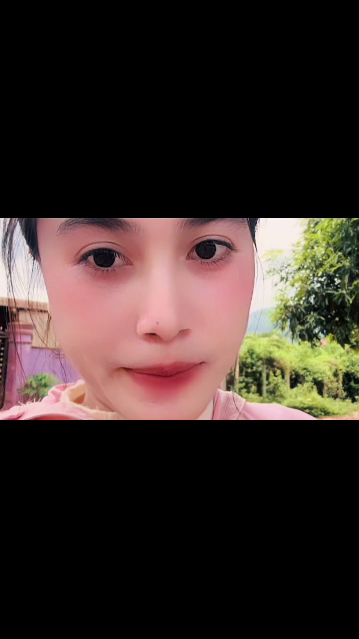 @ແມ່ຄ້າໄກ່_ (ຮັບຖ່າຍຮູບ)📸