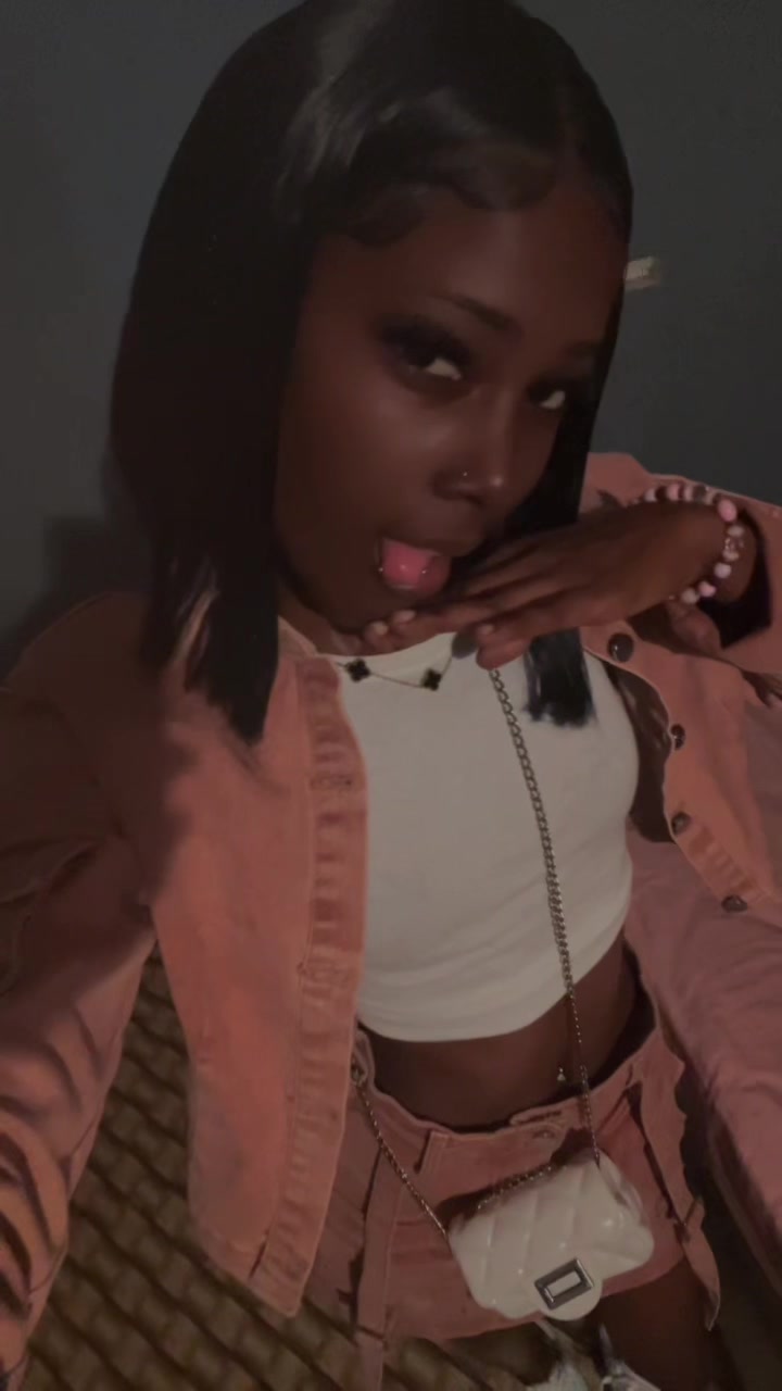 @Hottiee😋🥵