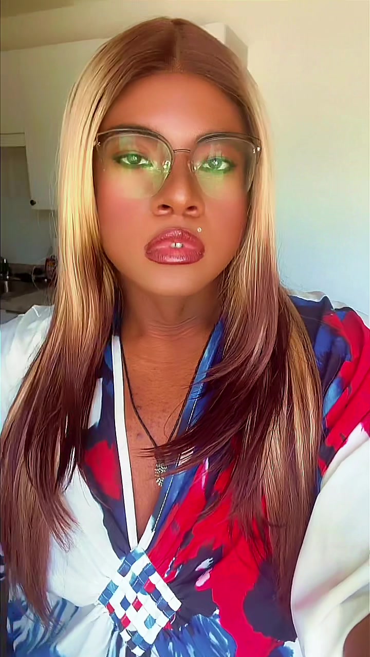 @Kashif&rsquo;s Queen Solara V&eacute;ra