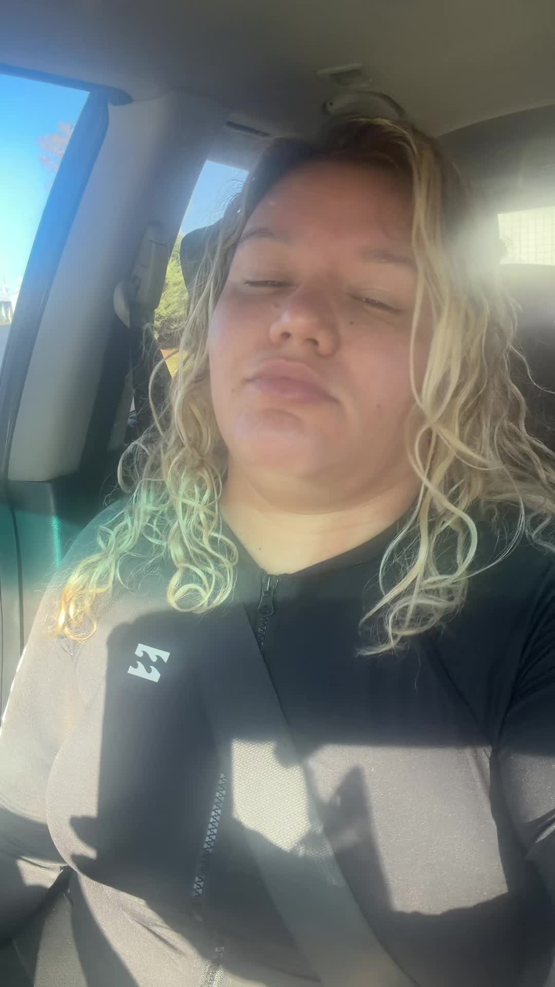 @Leoneidy